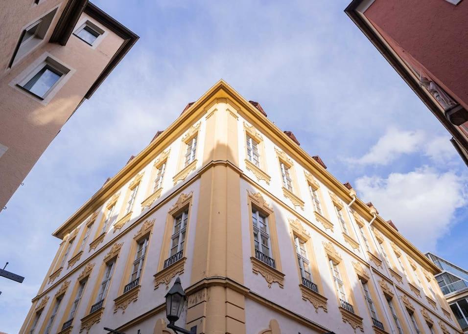 Barockes Wohnen Am Marktplatz-Stadtmitte Würzburg Exterior foto